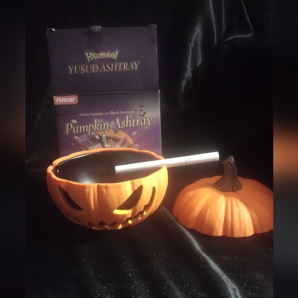 Ash Tray - Picture 2 of 2